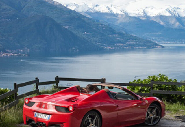 Giro del Lago di Como con una auto di lusso