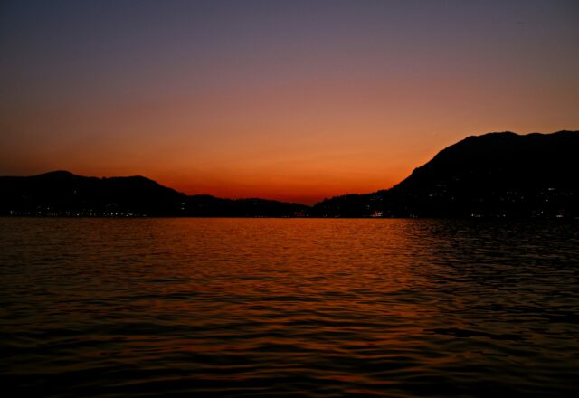 Tour in barca al tramonto