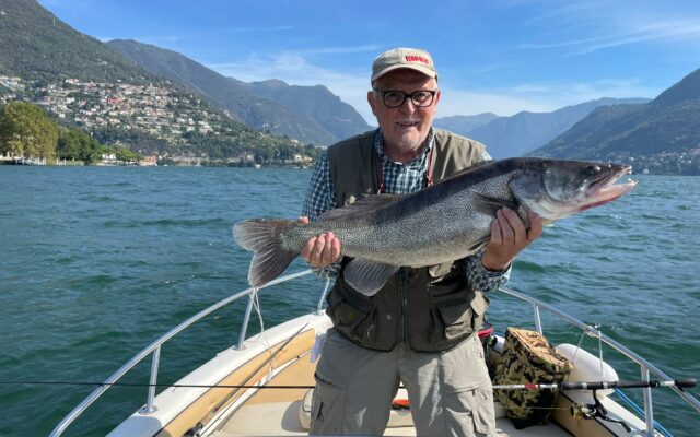 Pescare sul Lago di Como in barca